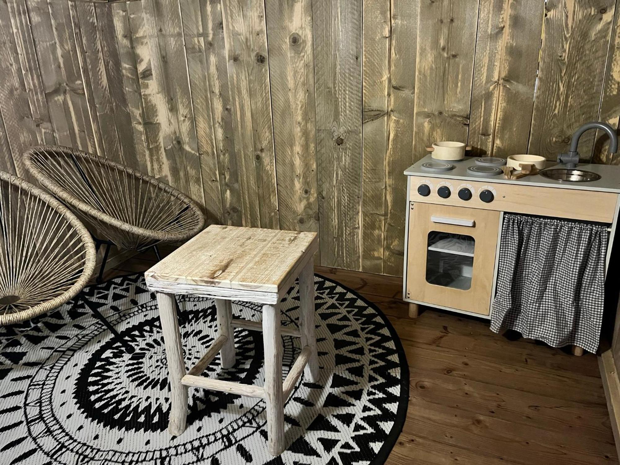 Whaka Lodge Seissan Rum bild